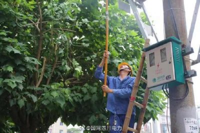 臨潼區(qū)供電公司排除各類(lèi)設(shè)備故障10余處