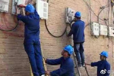 任縣供電公司在東甄莊村進(jìn)行智能表校驗(yàn)工作