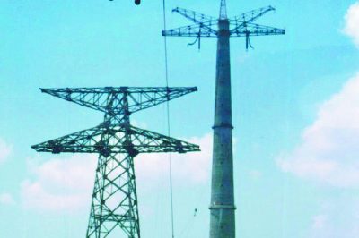 1987年：我國(guó)首次應(yīng)用直升機(jī)牽引纜繩開(kāi)展過(guò)江放線(xiàn)