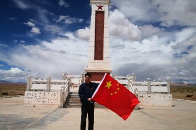 祖國生日齊喝彩 雪域高原送祝福