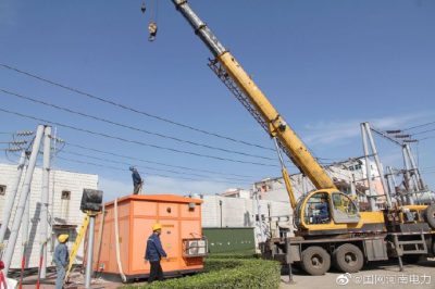 寒鴉變電站對2號主變設備進行更換加固