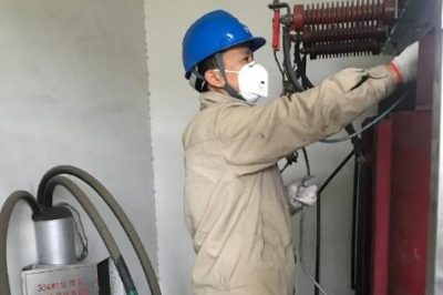 500千伏張家港變進(jìn)行站用變小修預(yù)試工作