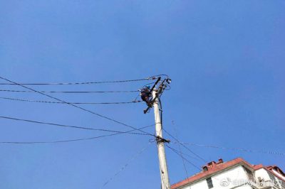 萬達(dá)廣場(chǎng)10千伏架空線路進(jìn)行拆除遷改