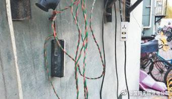 電插板從客廳延伸到樓宇首層？