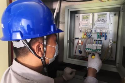 逐戶檢查智能表計、空開和入戶線運(yùn)轉(zhuǎn)情況