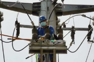 高考保電巡視忙，助力學(xué)子創(chuàng)佳績(jī)。