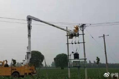 帶電作業(yè)本領(lǐng)強(qiáng)，客戶用電有保障