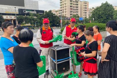 國網(wǎng)重慶綦南供電公司開展“防疫有我，愛衛(wèi)同行”志愿服務(wù)活動(dòng)