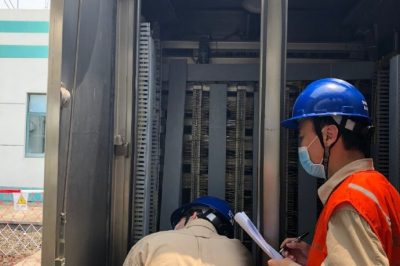 在500千伏斗山變開展保護更換勘察工作