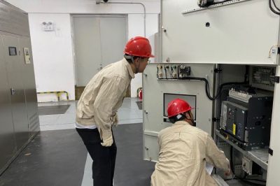 對康緣養(yǎng)生谷竣工完成的配套電氣設備、線路開展驗收工作