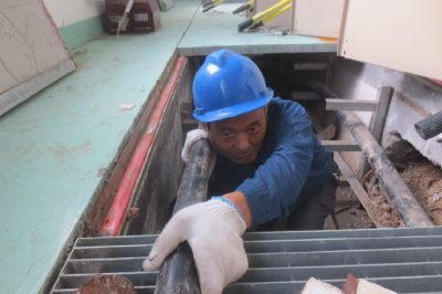 對10千伏開關(guān)柜的一次設(shè)備、二次設(shè)備敷設(shè)電纜