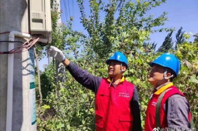 對(duì)轄區(qū)內(nèi)的高低壓線路、設(shè)備進(jìn)行巡視