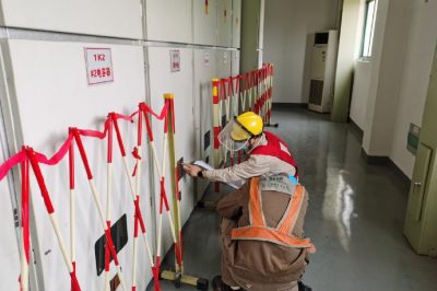 在110千伏錢埂變進行電纜線路許可工作
