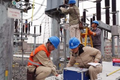 在南川區(qū)三泉鎮(zhèn)對10千伏鳳河線鳳景支線開展特巡