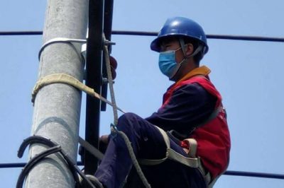 對電力線路設備進行全面細致“體檢”