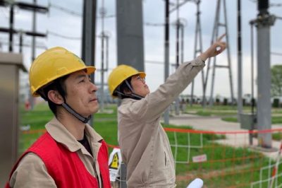 500千伏上河變的運維人員執(zhí)行站內2號主變停役操作