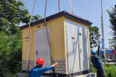 10千伏南京路34號(hào)桿附近進(jìn)行電網(wǎng)施工